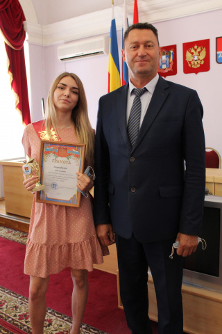 Чествование выпускников 2019-2020 учебного года - отдел образования