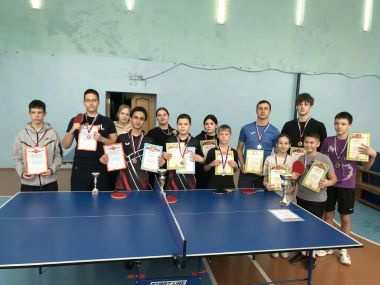 Спортивные соревнования по настольному теннису 